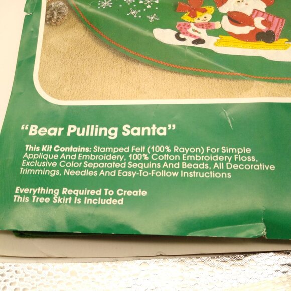 Vintage Bucilla Crafting Kit 82168, Jeweled Stitchery Tree Skirt Bear Pulling - Picture 2 of 4